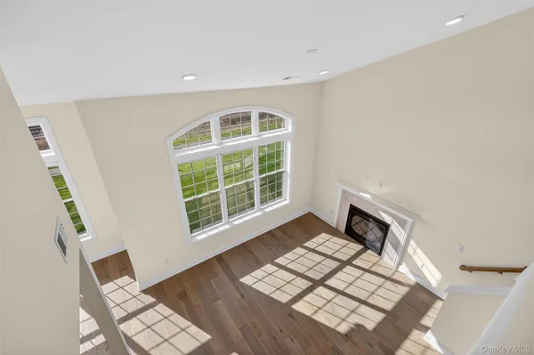 $4,200 | 402 Sacandaga Loop, Wappingers Falls, NY 12590