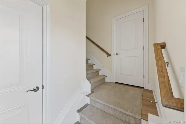 $4,200 | 402 Sacandaga Loop, Wappingers Falls, NY 12590