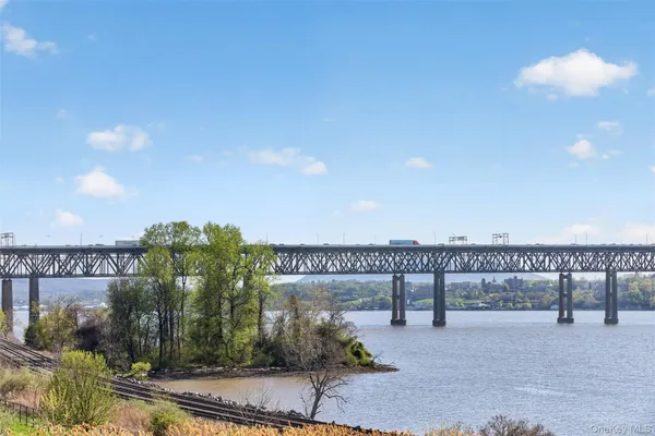 $4,200 | 402 Sacandaga Loop, Wappingers Falls, NY 12590