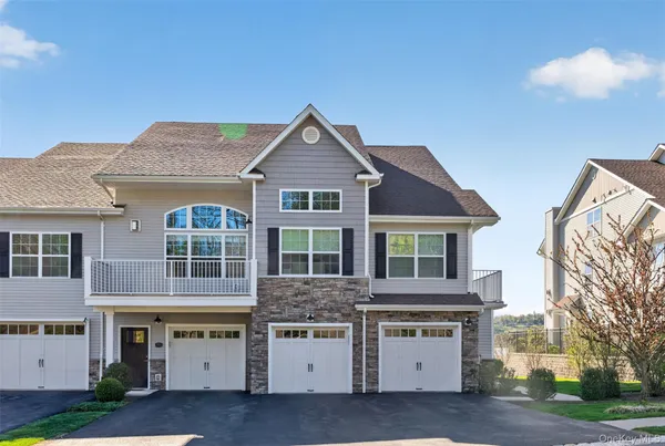 $4,200 | 402 Sacandaga Loop, Wappingers Falls, NY 12590