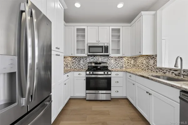 $4,200 | 402 Sacandaga Loop, Wappingers Falls, NY 12590