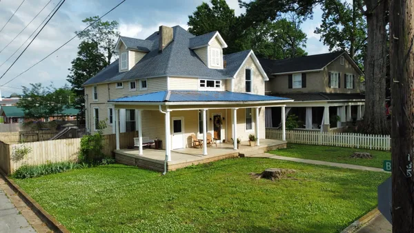 $375,000 | 201 Pleasant Street, Mount Pleasant, TN 38474