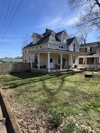 $350,000 | 201 Pleasant Street, Mount Pleasant, TN 38474