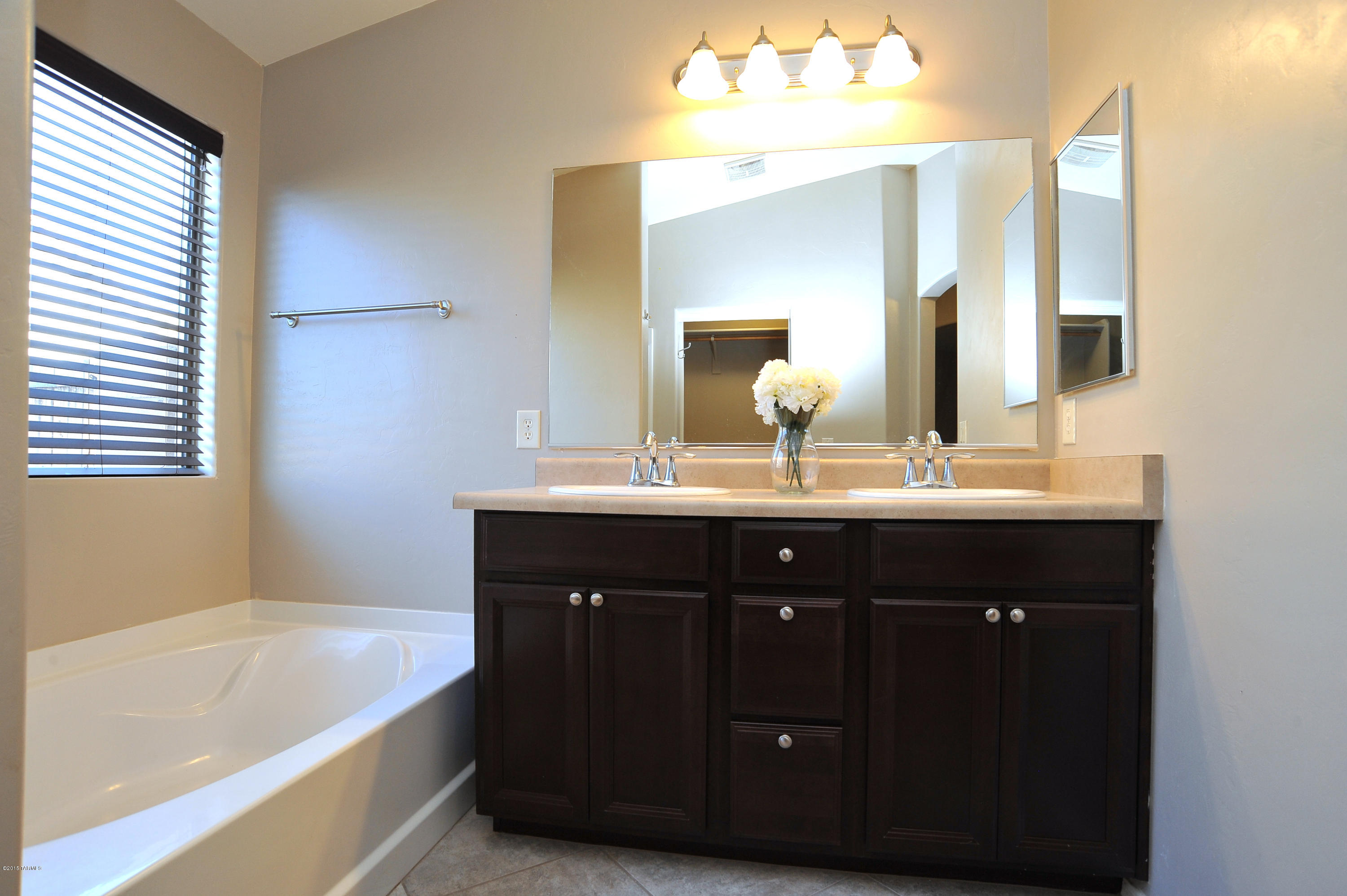 7155 West Oracle Ridge Trail Tucson, AZ 85743 - Photo 25 of 32 Gallery Image 25