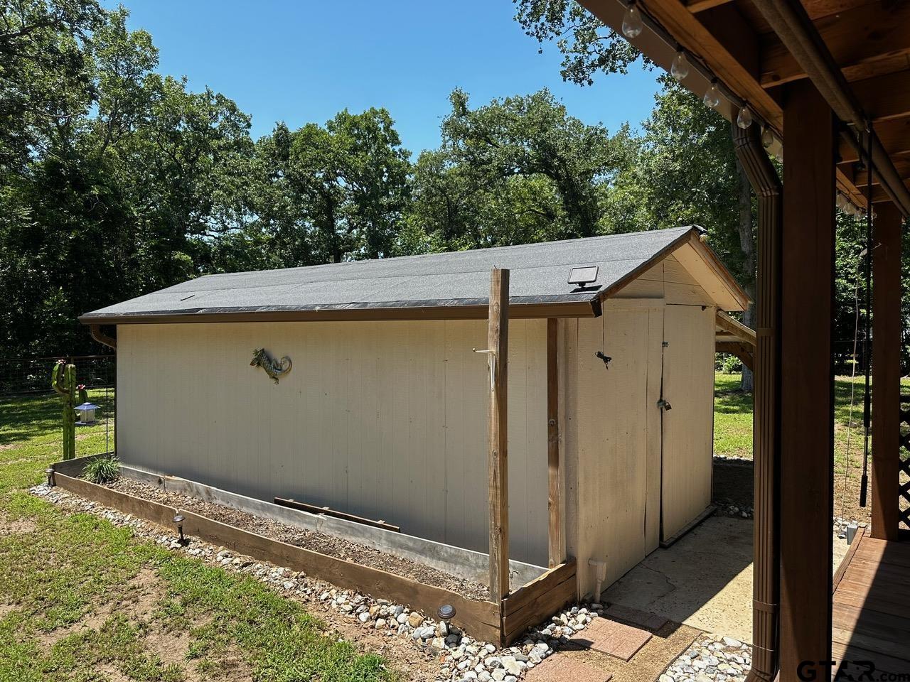 223 Holly Glen Murchison, TX 75778 - Photo 23 of 34 a view of a small space
