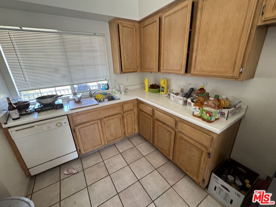 1412 Via Arbolitos Santa Maria, CA 93458 - Photo 9 of 21