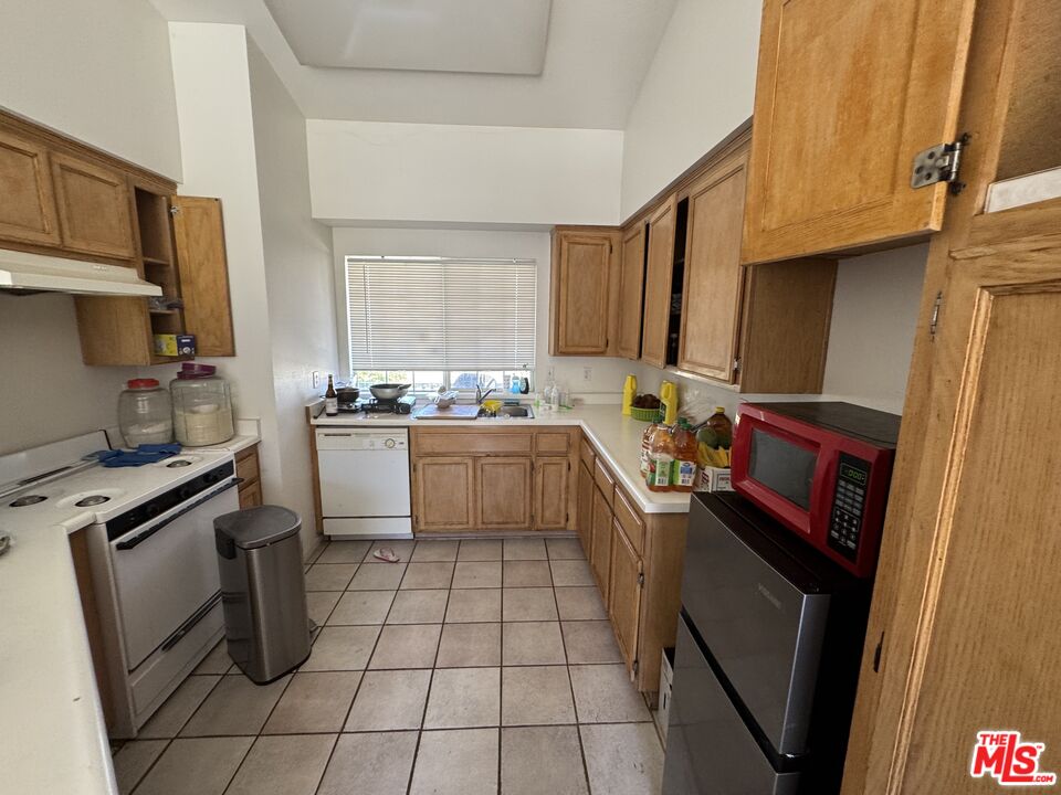 1412 Via Arbolitos Santa Maria, CA 93458 - Photo 10 of 21