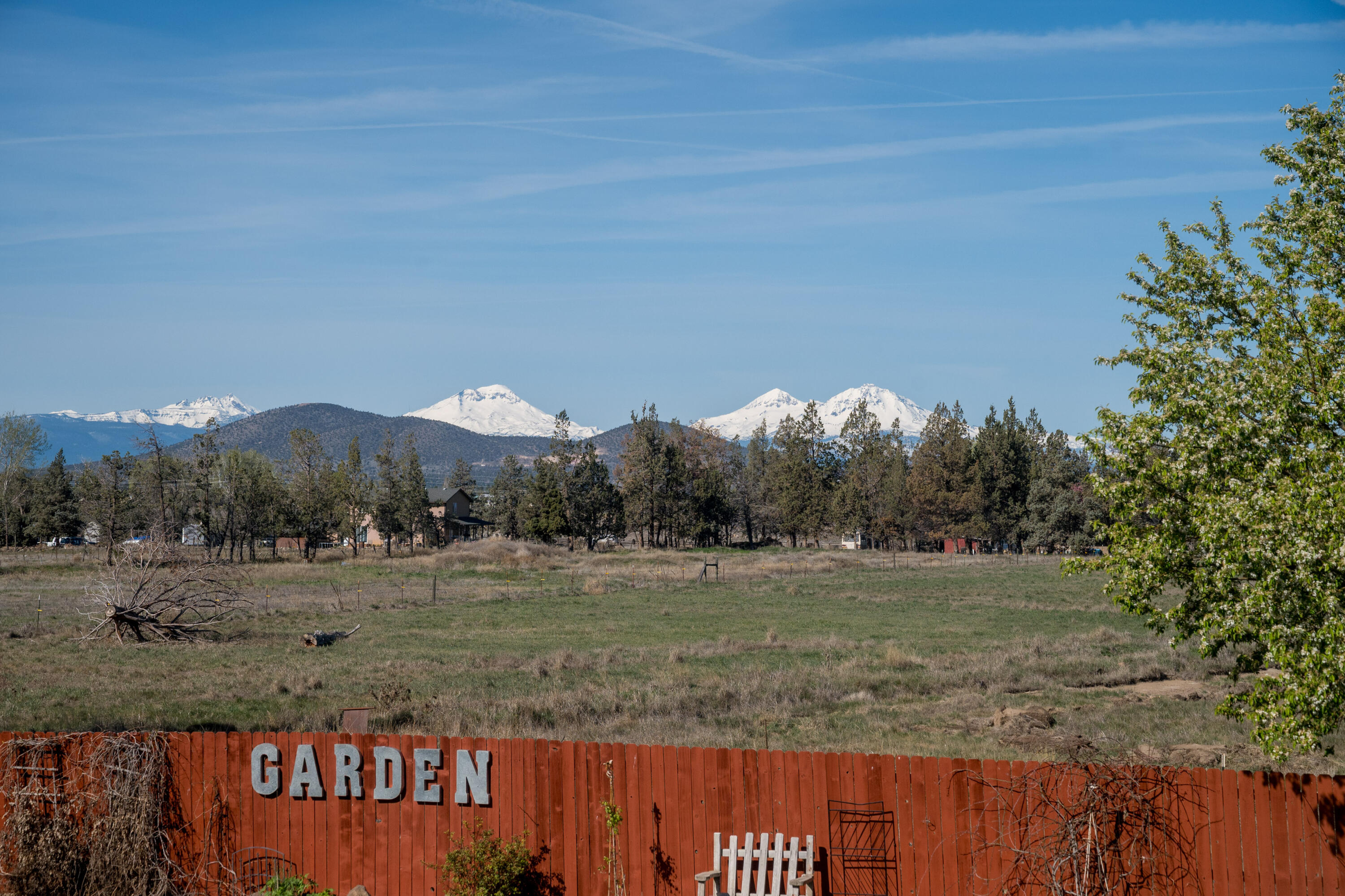 2113 Northwest 22nd Street Redmond, OR 97756 - Photo 35 of 40 TPark_8926_041726