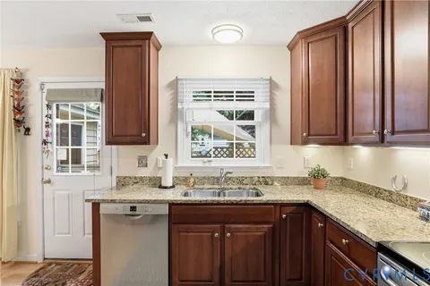 $299,000 | 299 Robinson Street, Unit 8, Ashland, VA 23005
