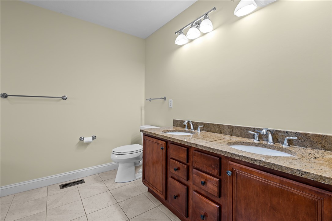 125 W Road Cumberland, RI 02864 - Photo 28 of 50