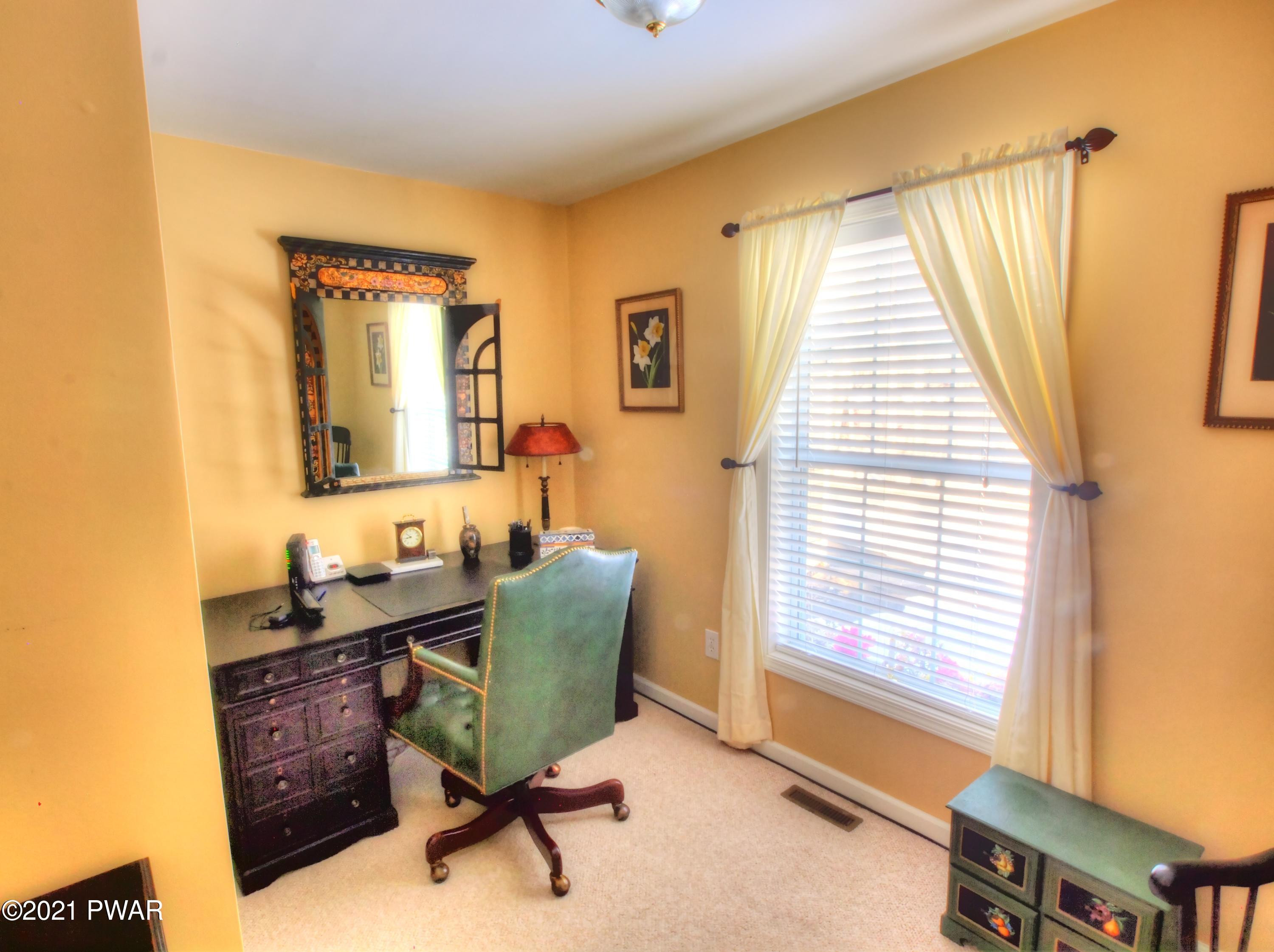 112 Lake View Road Greentown, PA 18426 - Photo 23 of 63