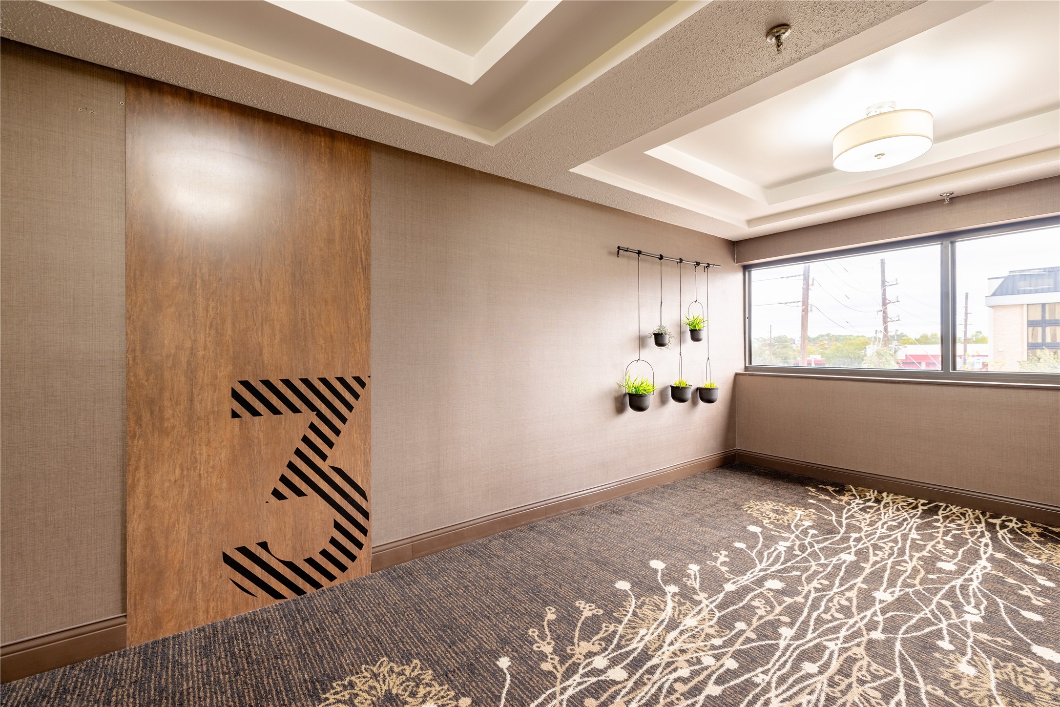 14703 Park Row Houston, TX 77079 - Photo 28 of 40 Elevators