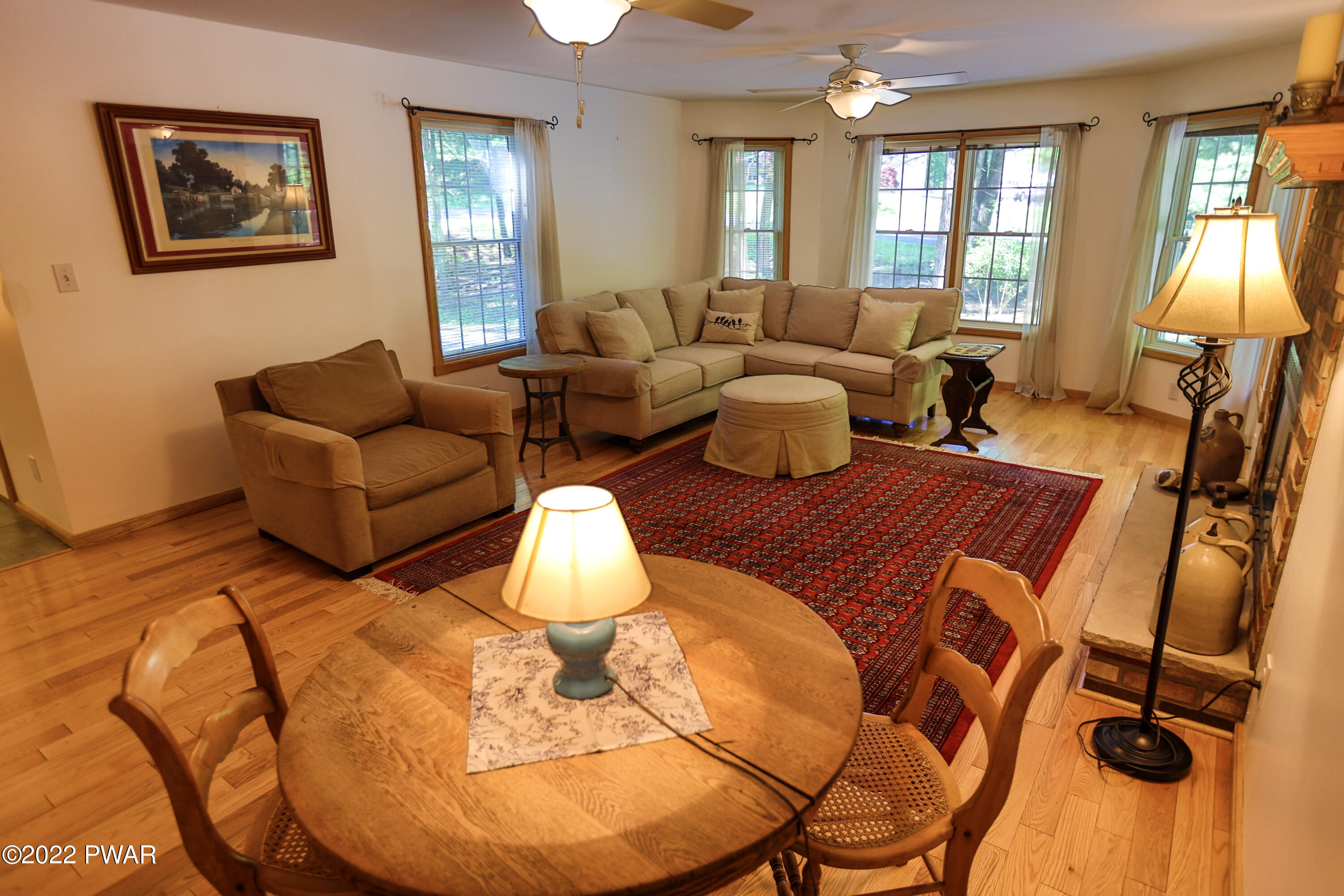 104 Cub Road Greeley, PA 18425 - Photo 12 of 31 Living Room