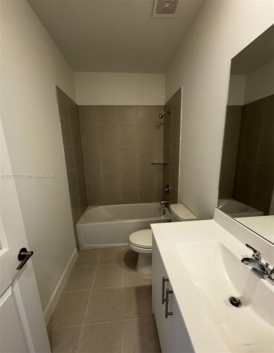 140 Southwest 184th Way, Unit 140 Pembroke Pines, FL 33029 - Photo 13 of 18