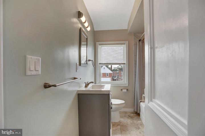 8660 Black Oak Road Baltimore, MD 21234 - Photo 14 of 21 Third Floor Full Bathroom