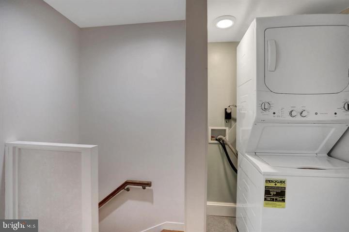 8660 Black Oak Road Baltimore, MD 21234 - Photo 10 of 21 Third Floor Laundry