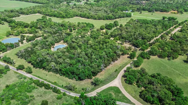 $999,999 | 889 County Road 238, Cameron, TX 76520
