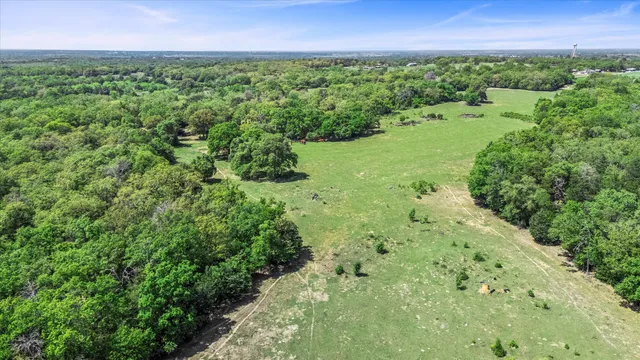 $999,999 | 889 County Road 238, Cameron, TX 76520