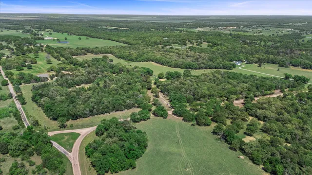 $999,999 | 889 County Road 238, Cameron, TX 76520