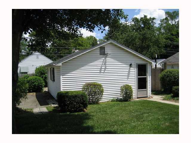 896 Vernon Road Columbus, OH 43209 - Photo 4 of 18