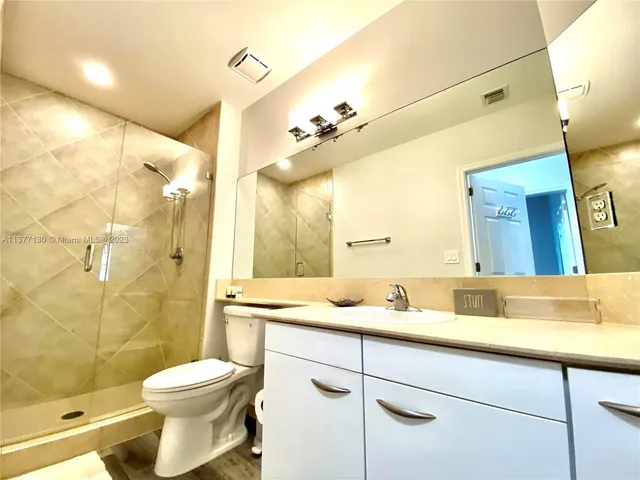 $5,900 | 2080 South Ocean Drive, Unit 111, Hallandale Beach, FL 33009