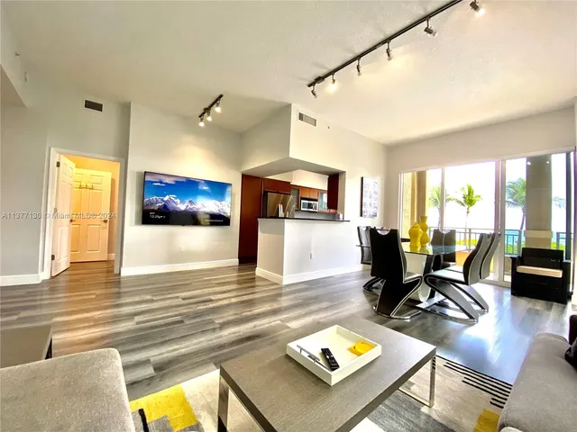 $5,900 | 2080 South Ocean Drive, Unit 111, Hallandale Beach, FL 33009