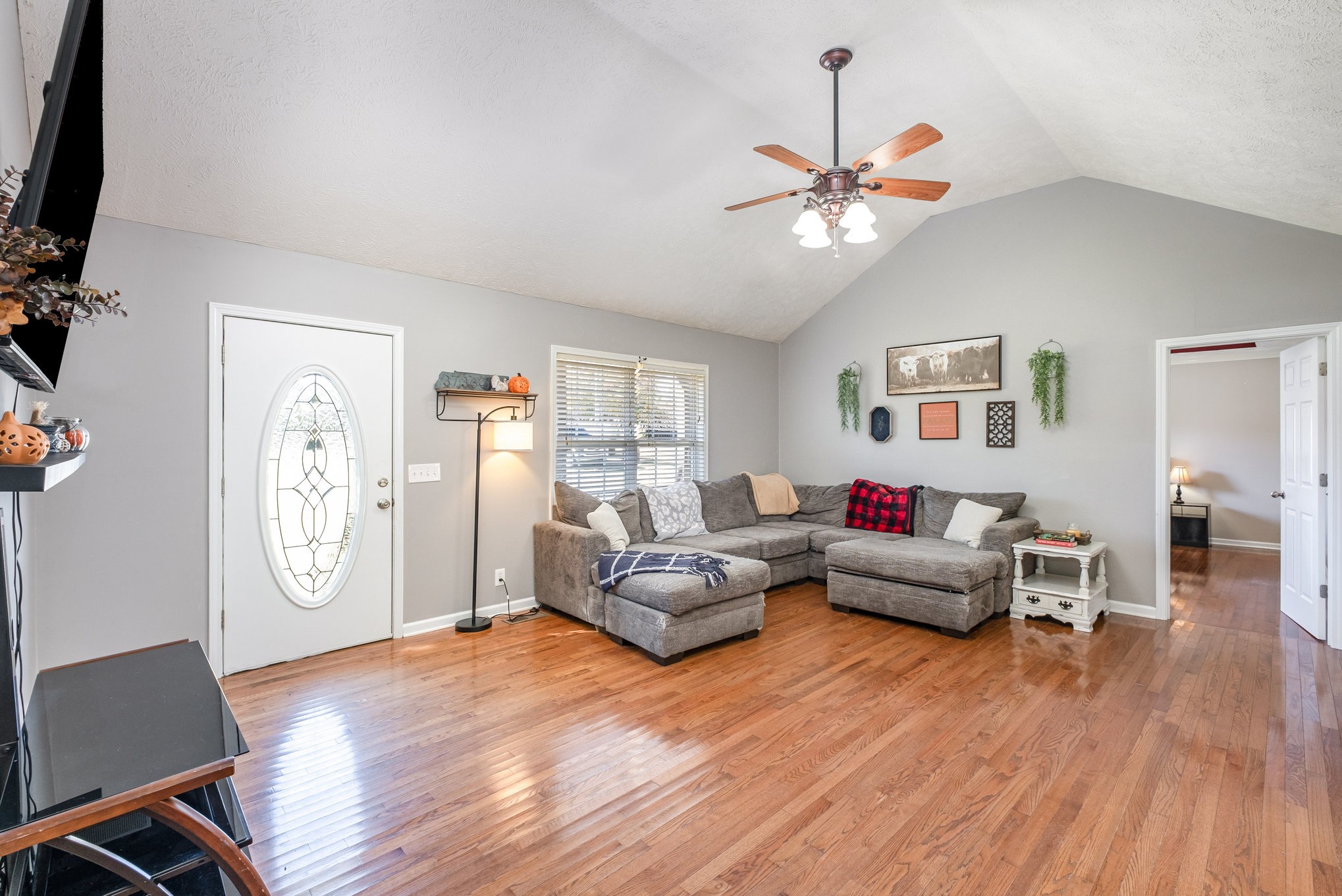 2916 Riley Creek Road Normandy, TN 37360 - Photo 7 of 23 a living room with furniture and a window