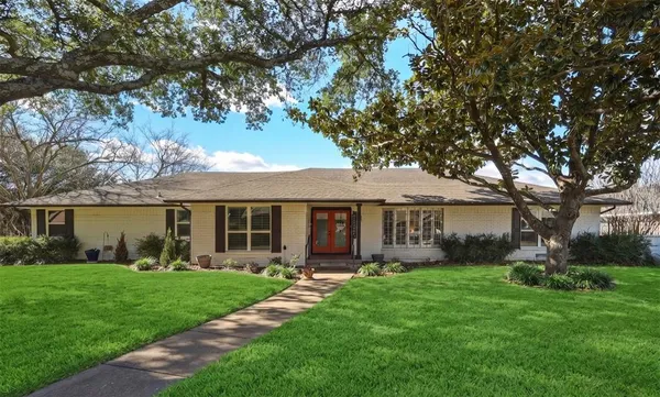 $475,000 | 301 Lake Terrace, Rockwall, TX 75087