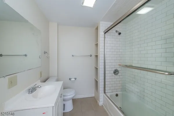 $2,750 | 84 Mill Street, Unit B, Newton, NJ 07860