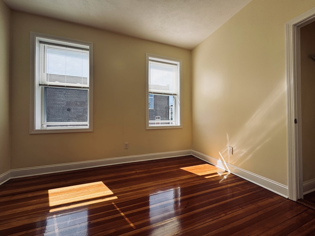 189 Chestnut Street, Unit 2 Chelsea, MA 02150 - Photo 7 of 12