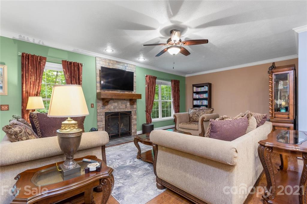 514 Morris Road Mills River, NC 28759 - Photo 7 of 34 Gallery Image 7