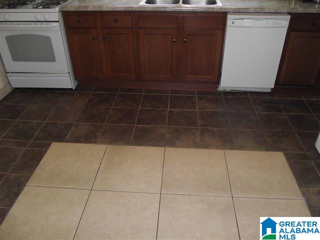 709 61st Street Fairfield, AL 35064 - Photo 3 of 9