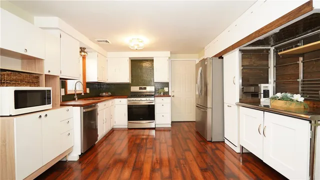 $379,900 | 11 North Rose Street, East Providence, RI 02914