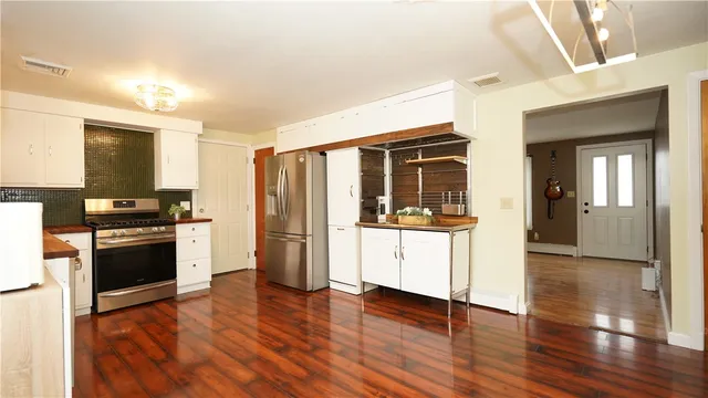 $379,900 | 11 North Rose Street, East Providence, RI 02914