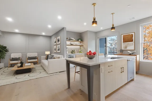 $865,000 | 59 Spear Street, Unit 302, Quincy, MA 02169