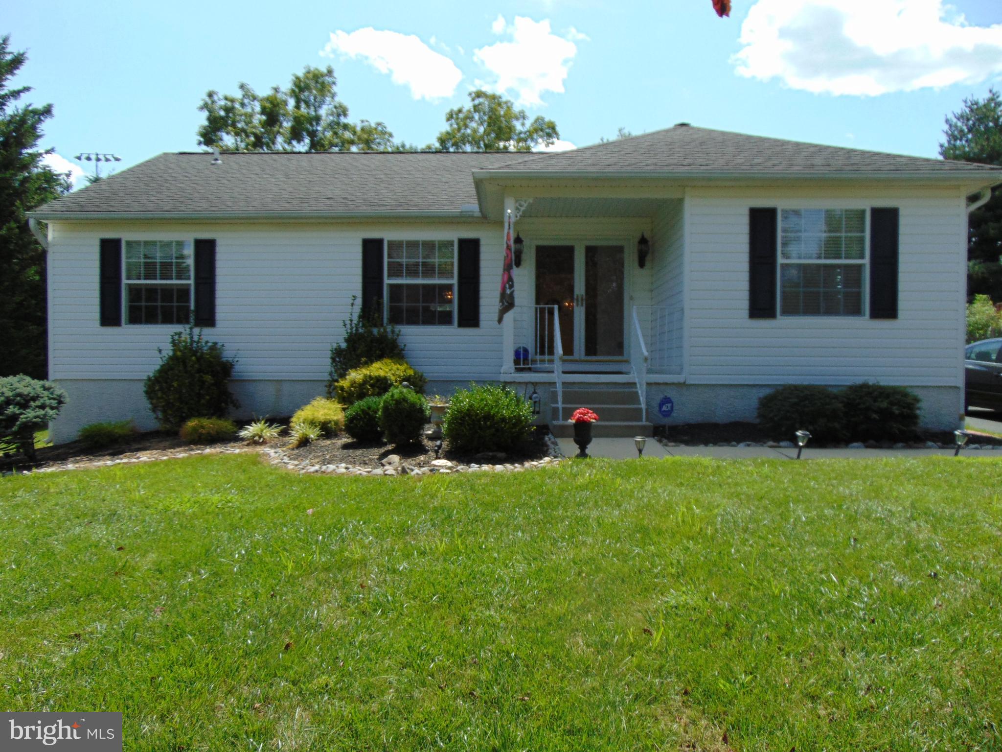 1176 Church Road Springfield, PA 19064 - Photo 1 of 37 Picture perfect!