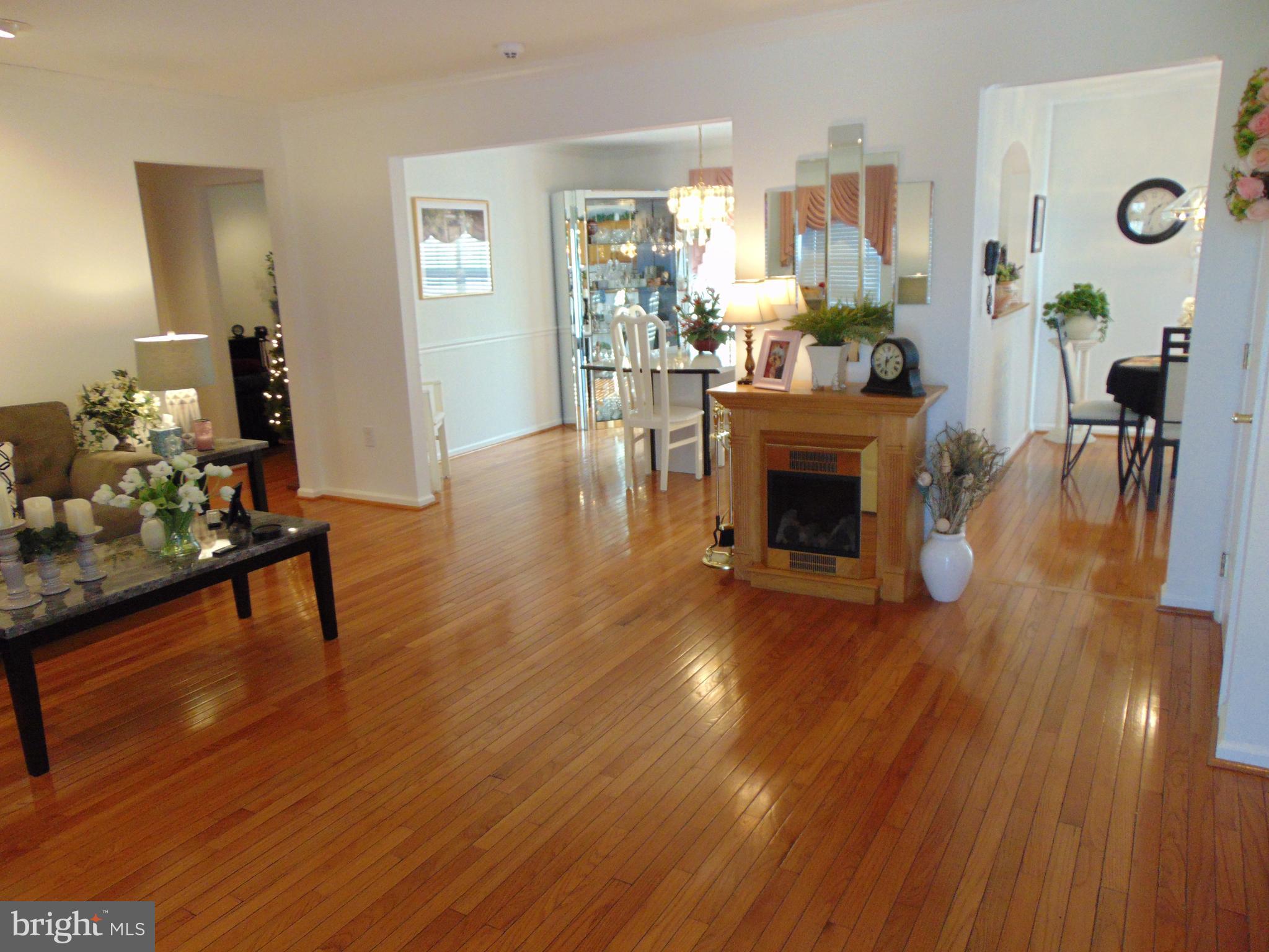 1176 Church Road Springfield, PA 19064 - Photo 19 of 37 Elegant Flow