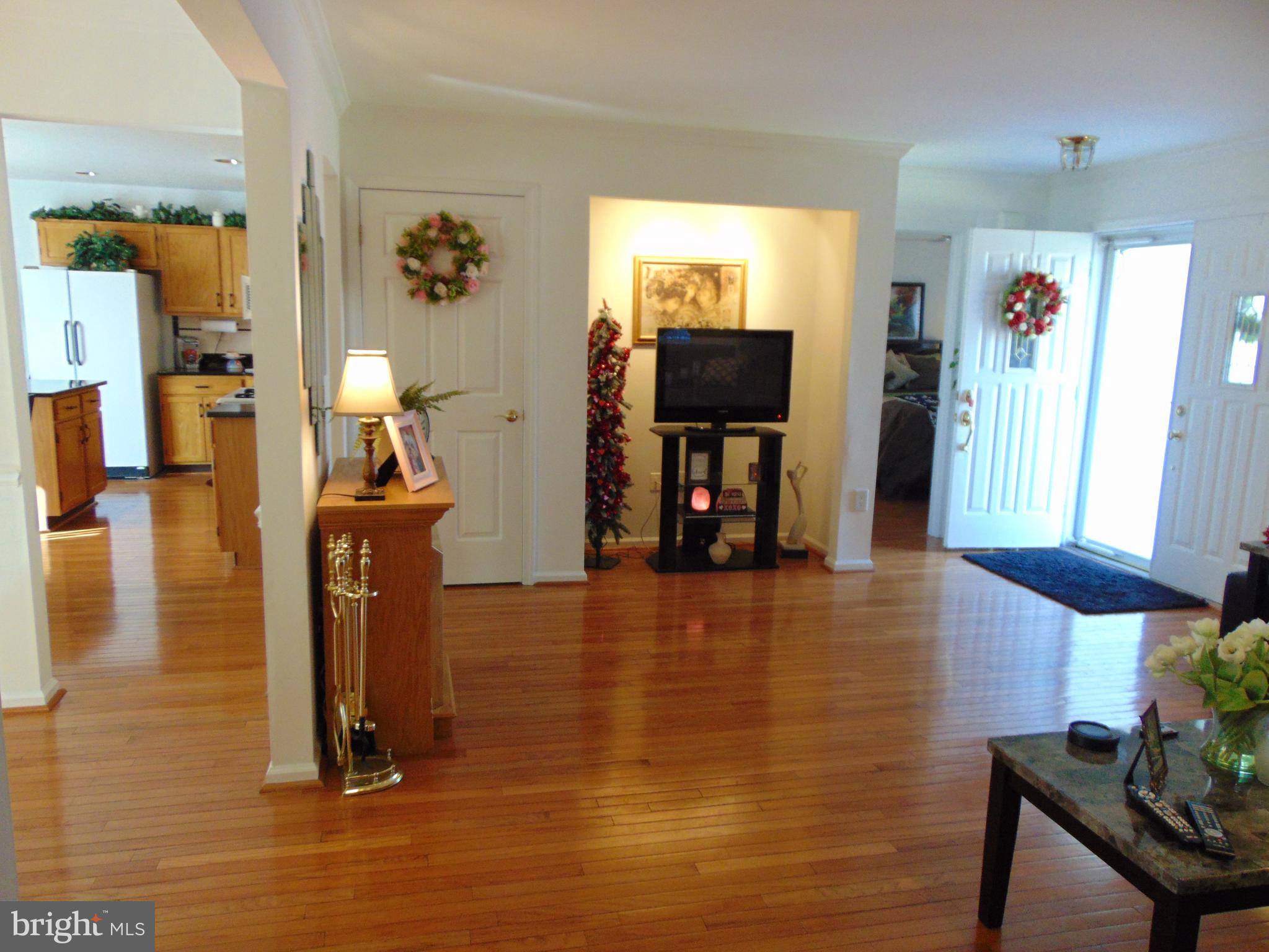 1176 Church Road Springfield, PA 19064 - Photo 5 of 37 Excellent Flow throughout
