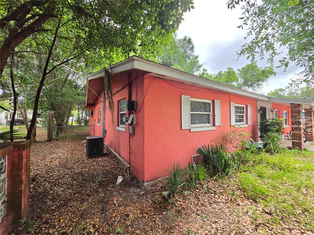 1215 Northwest 15th Avenue Ocala, FL 34475 - Photo 4 of 54