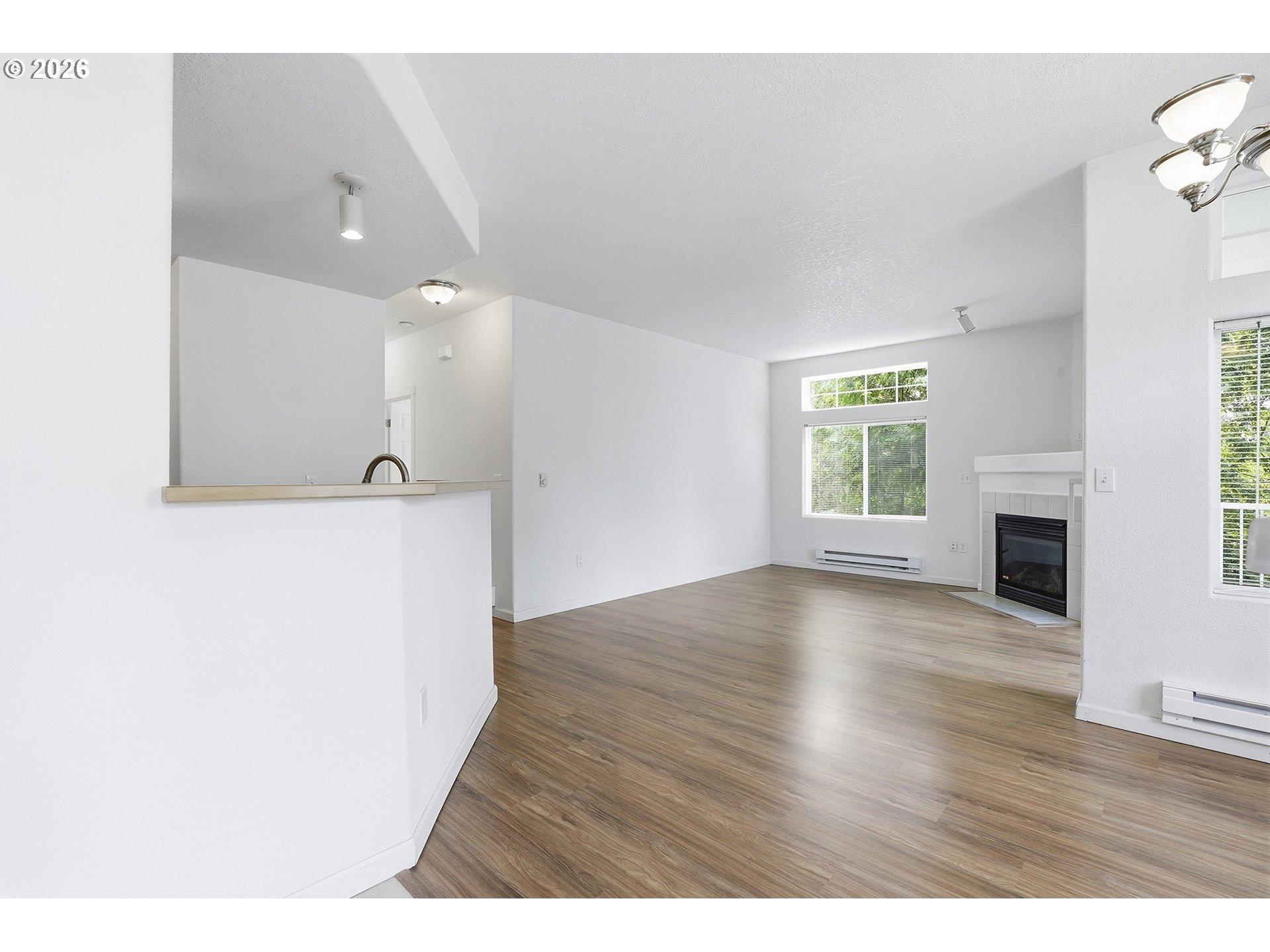14635 Southwest Beard Road, Unit 102 Beaverton, OR 97007 - Photo 3 of 29