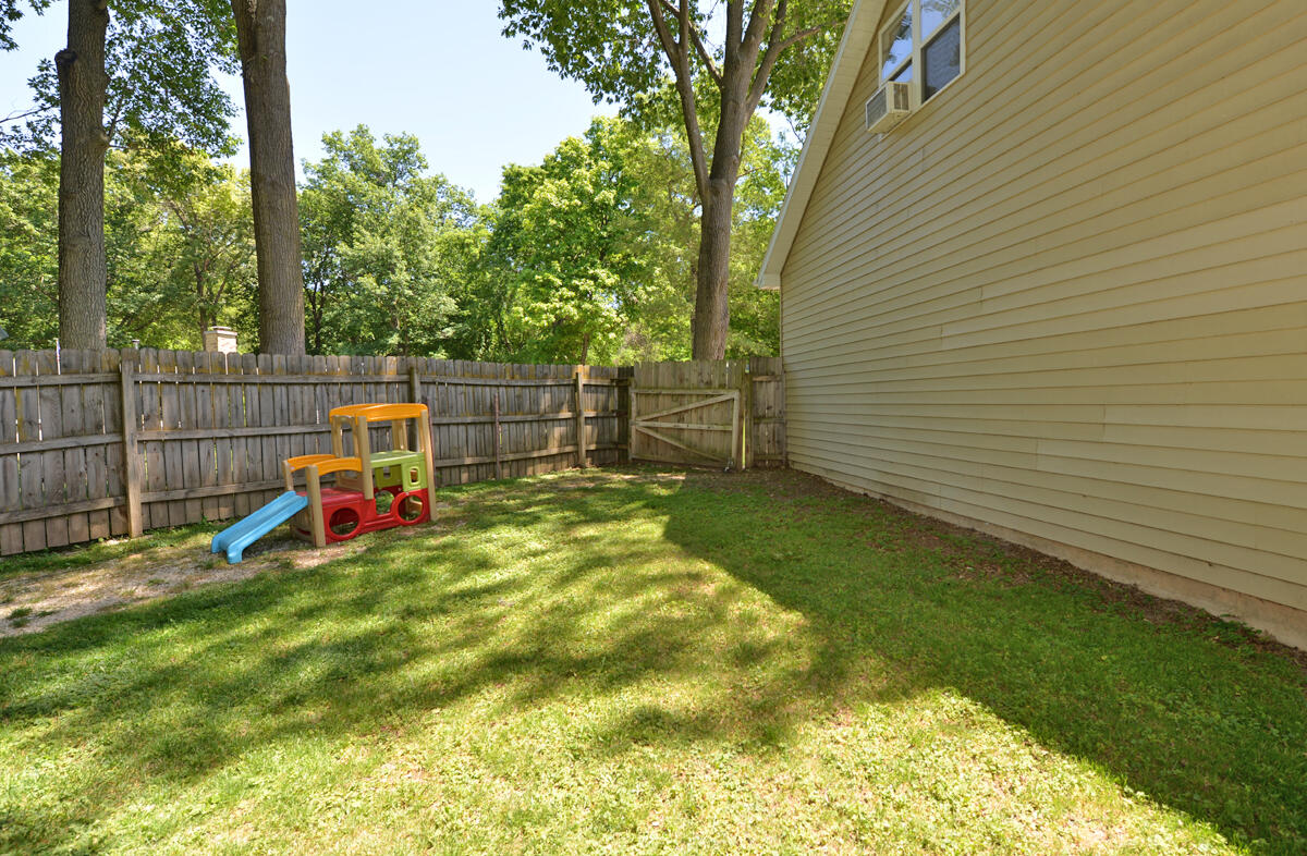 2513 Mason Street Delavan, WI 53115 - Photo 34 of 36 132