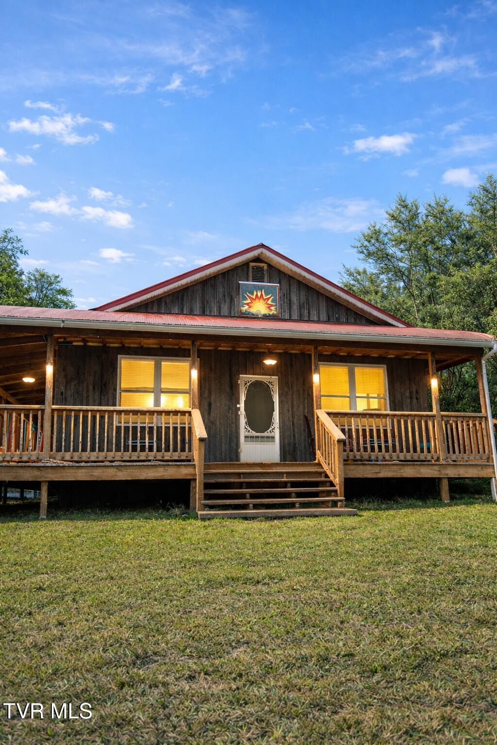 36091 Glove Drive Glade Spring, VA 24340 - Photo 2 of 25 file_00000000ef6c71f8ad18ea430ddb46bb