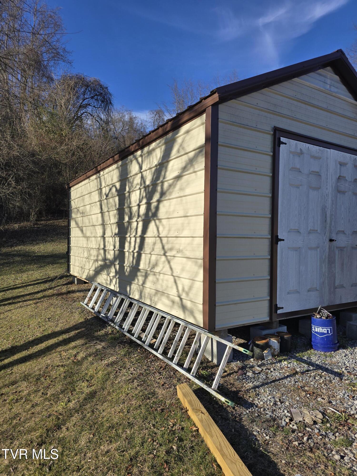 36091 Glove Drive Glade Spring, VA 24340 - Photo 21 of 25 20260123_154931