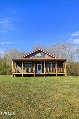 $288,000 | 36091 Glove Drive, Glade Spring, VA 24340