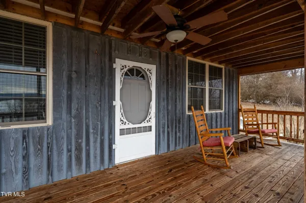 $272,500 | 36091 Glove Drive, Glade Spring, VA 24340