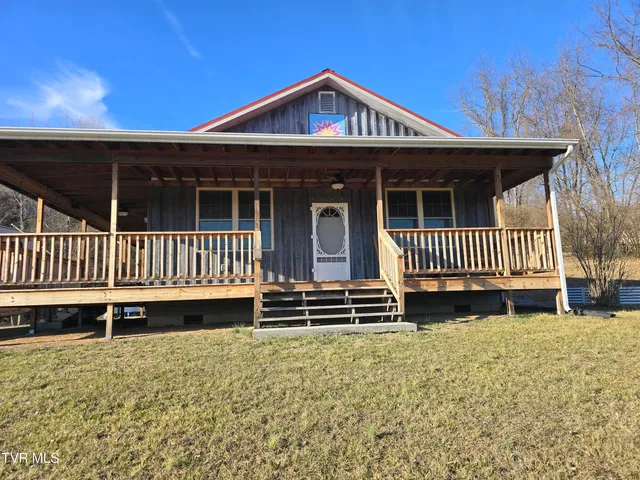 $288,000 | 36091 Glove Drive, Glade Spring, VA 24340