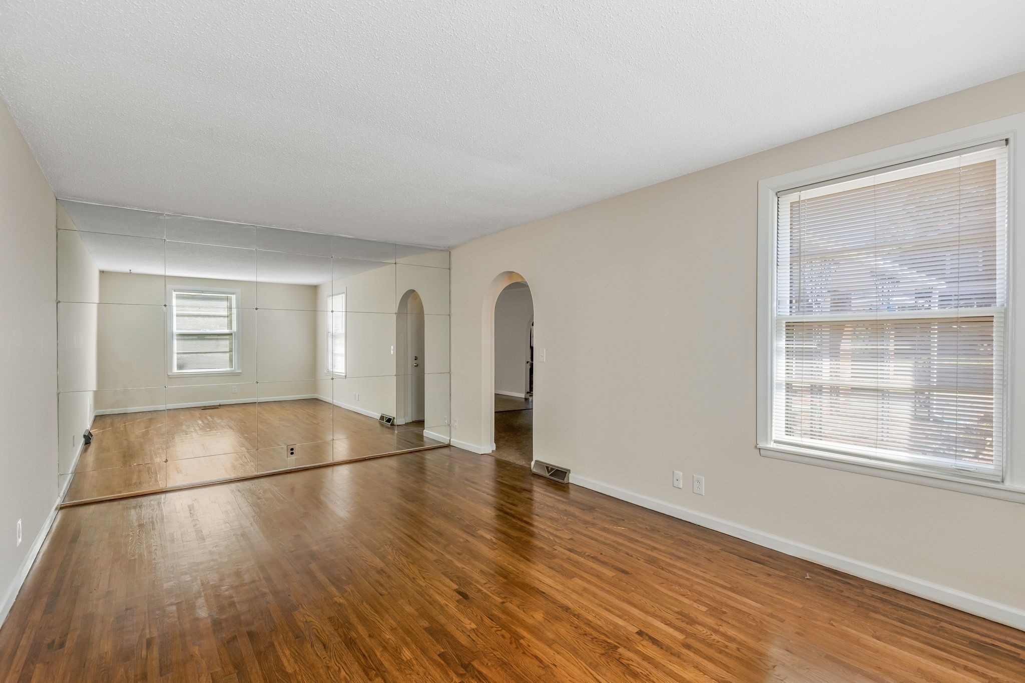 111 Nottingham Place Clarksville, TN 37042 - Photo 3 of 22