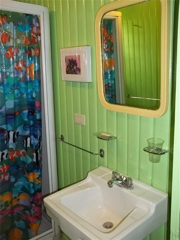 20 Island Road Limerick, ME 04048 - Photo 14 of 21 Bathroom
