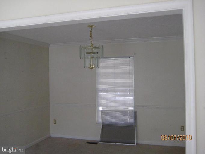 208 Spry Island Road Joppa, MD 21085 - Photo 5 of 10 Dining Area
