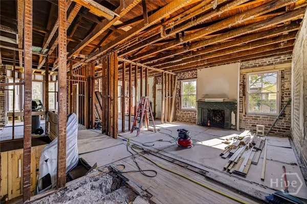 $3,500,000 | 127 East Gordon Street, Savannah, GA 31401